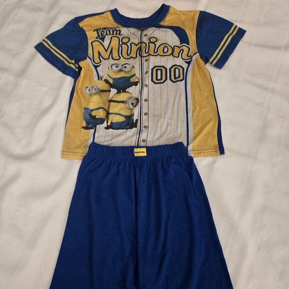 Boys Size 10/12 Team Minion 2 Piece PJ Set - Picture 1 of 9